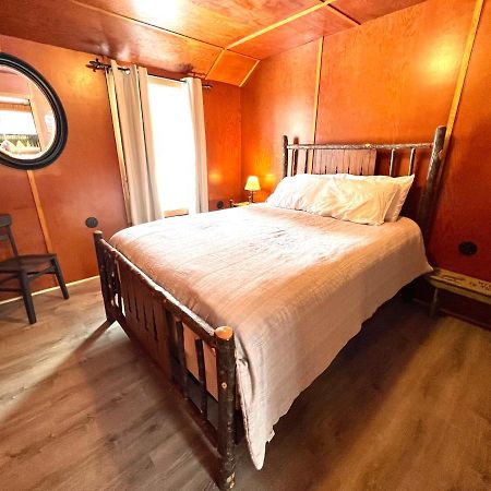 Indian Lake Adirondack Lake Cabins酒店 外观 照片