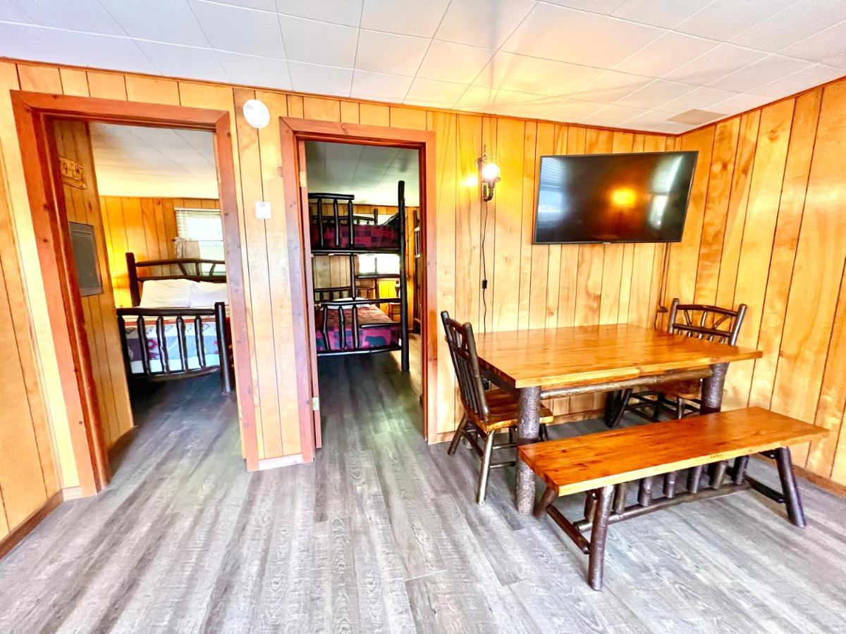 Indian Lake Adirondack Lake Cabins酒店 外观 照片