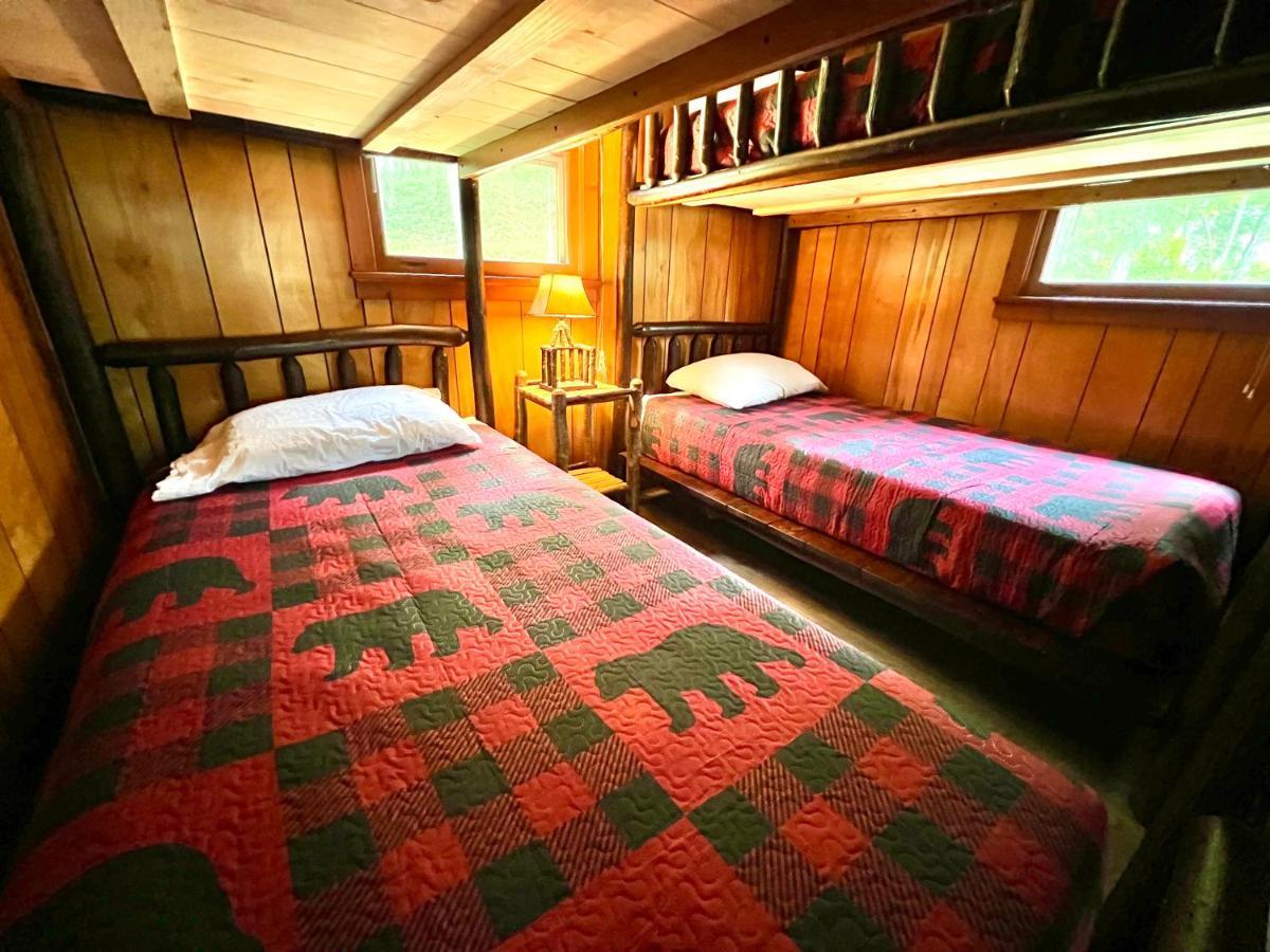 Indian Lake Adirondack Lake Cabins酒店 外观 照片