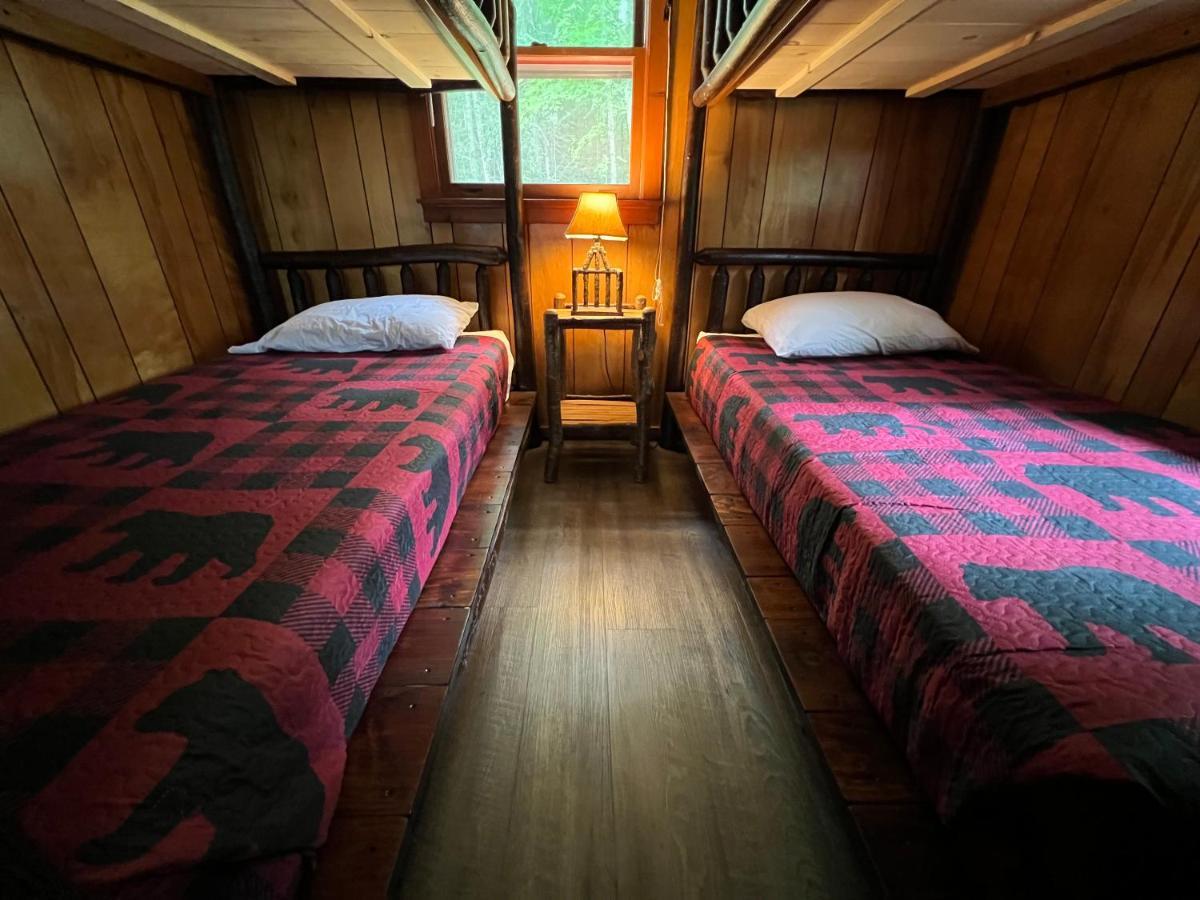 Indian Lake Adirondack Lake Cabins酒店 外观 照片