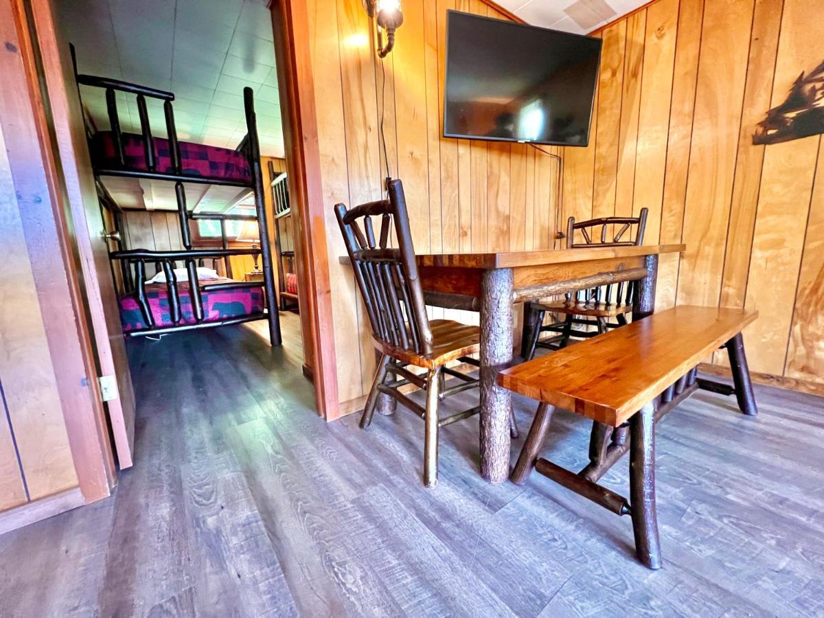 Indian Lake Adirondack Lake Cabins酒店 外观 照片